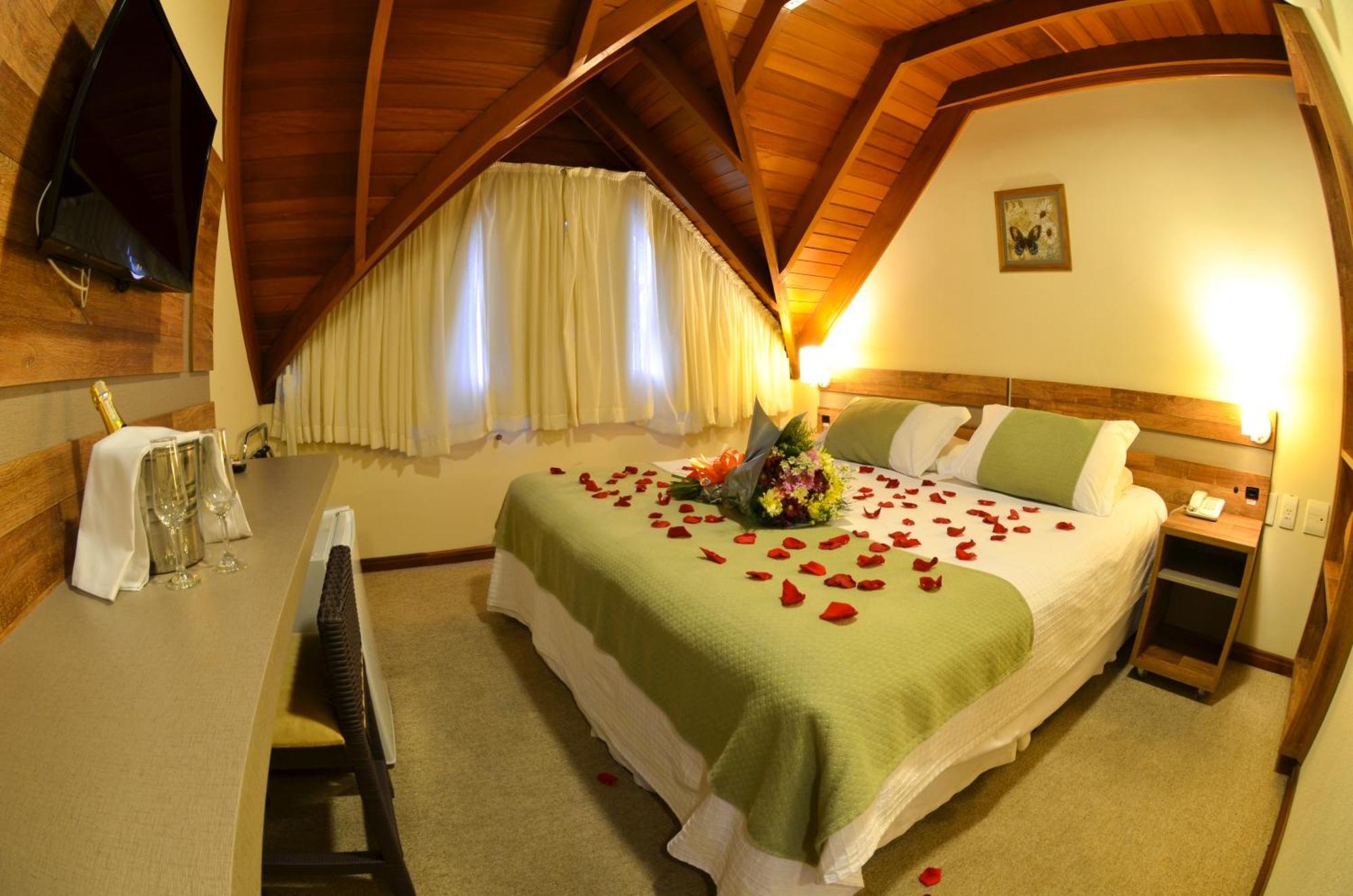 Hotel Renascenca Грамаду Экстерьер фото